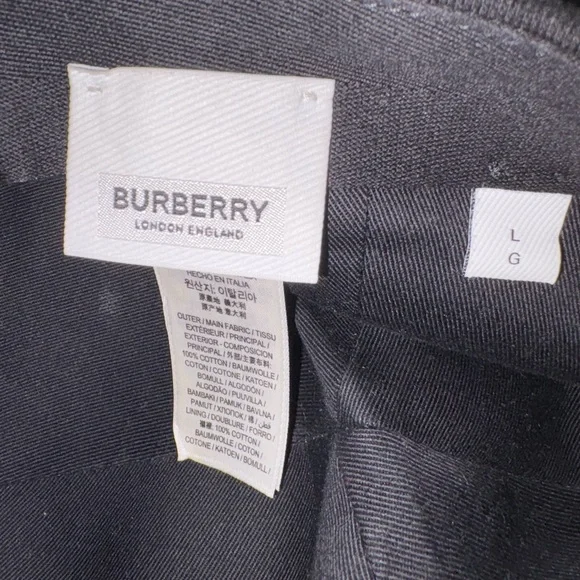 Burberry Black Garment - Picture 3 of 3